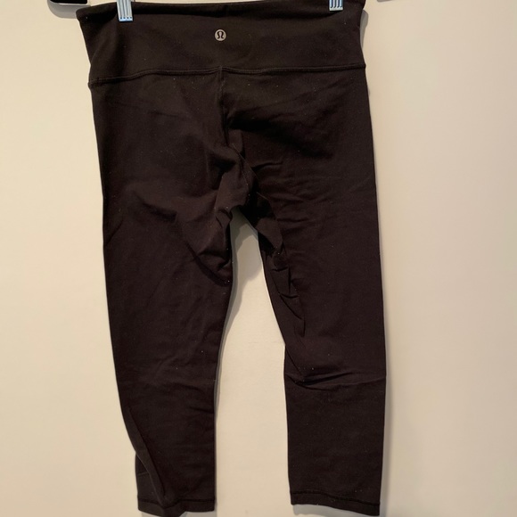 lululemon athletica Pants - Lulu Lemon black cropped leggings